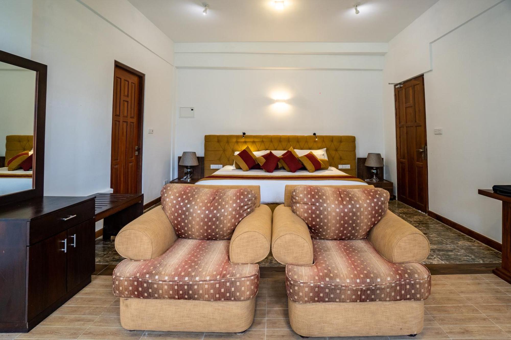 Shanthi Uyana Kandy Esterno foto